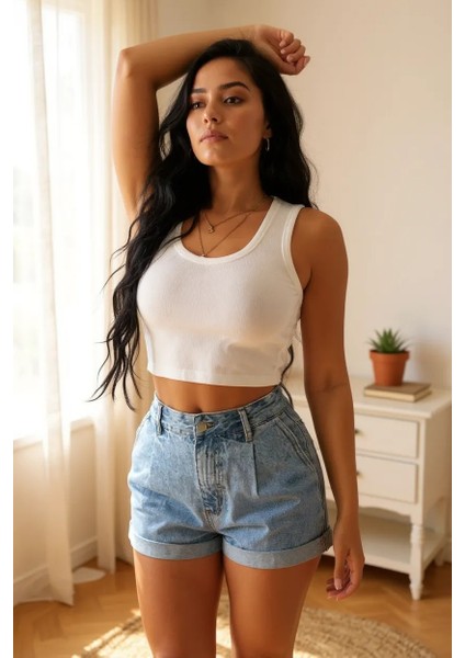 Kadın Beyaz Kare Yaka Crop Top Bluz – Şık, Rahat ve Kolay Kombinlenebilir modelleri