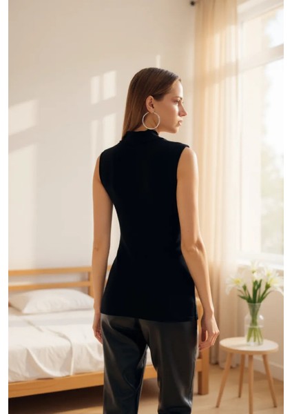 Kadın Siyah Kolsuz Balıkçı Yaka Basic Bluz indirimleri