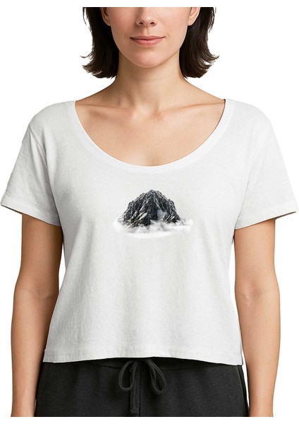 Snow Mountain Landscape Beyaz Kadın Tişört