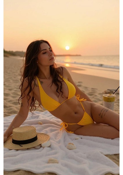 Kadın Sarı Yandan Bağlamalı Tangalı Üçgen Bikini Mayo Takımı – Modern, Konforlu ve Günlük Kombinlere Uygun fiyatları
