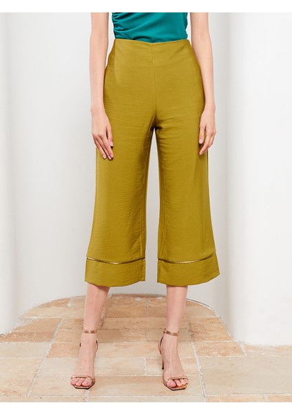 Yeni Sezon Kadın Yüksek Bel Standart Fit Düz Kapri fırsatları