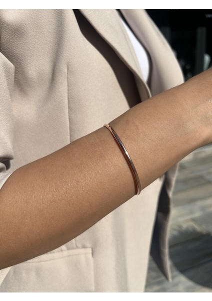 Gümüş Oval Kesim Rose Renkli Kelepçe