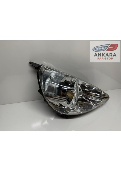 Honda Jazz 2002 - 2006 Ön Far Lambası Sağ Manuel - Motorsuz (Içi Beyaz Tip - Sağ) fiyatları