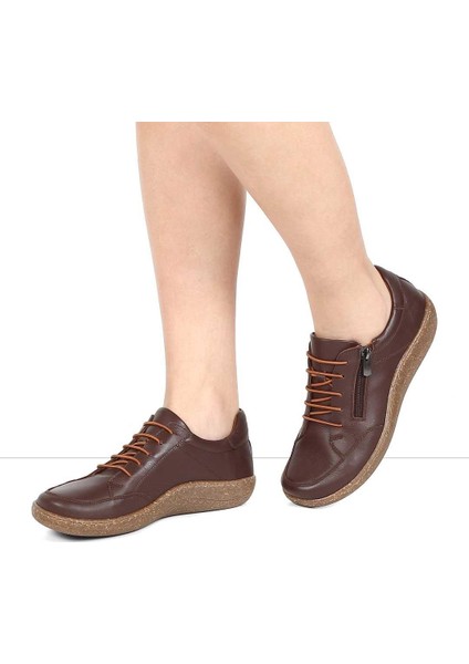 Kadın Kahverengi Bağcıklı Fermuarlı Deri Ayakkabı