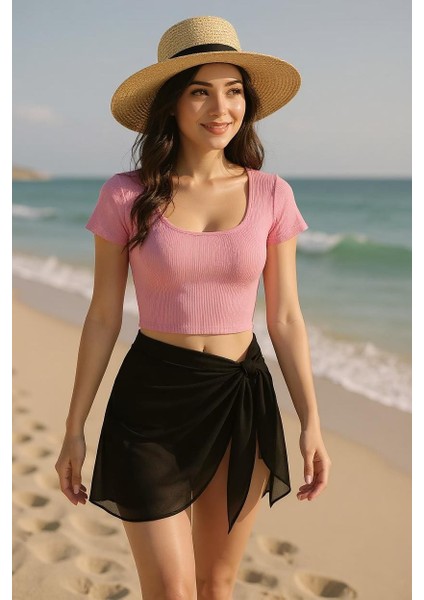 Kadın Pembe Yarım Kol Crop ve Siyah Pareo 2'li Set – Modern ve Şık Tasarım