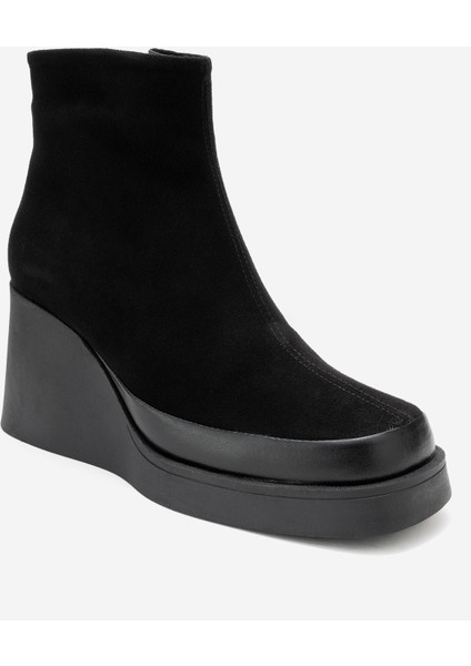Lıvıa Siyah Süet Hakiki Deri Kadın Dolgu Topuklu Bot modelleri