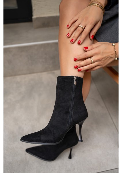 Apex Siyah Süet Sivri Burun Fermuarlı Kadın Bot fırsatları