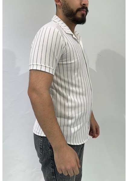 Beyaz Renk Gri Çizgili Oversize Erkek Gömlek fiyatları