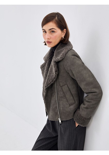 Yeni Sezon Kadın Gömlek Yaka Düz Deri Görünümlü Mont