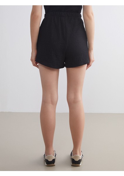 Yeni Sezon Beli Lastikli Dokulu Kadın Şort fırsatları