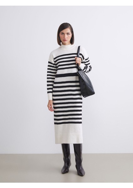 Yeni Sezon Yarım Balıkçı Yaka Çizgili Triko Elbise fiyatları