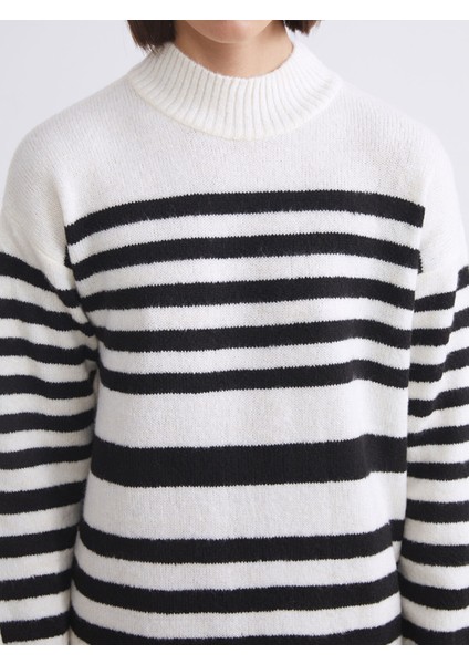 Yeni Sezon Yarım Balıkçı Yaka Çizgili Triko Elbise modelleri