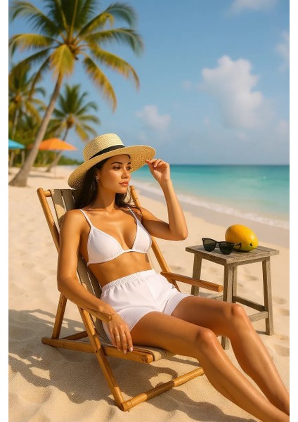 Kadın Beyaz Şortlu Belden ve Boyundan Bağlamalı Bikini Takımı – Modern, Konforlu ve Günlük Kombinlere Uygun fiyatları