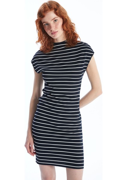 Yeni Sezon Dik Yaka Çizgili Elbise