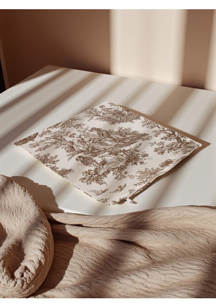 Premium Kırlent Kılıfı Fransız Köylüleri Desenli Kumaş - Vintage ve Şık