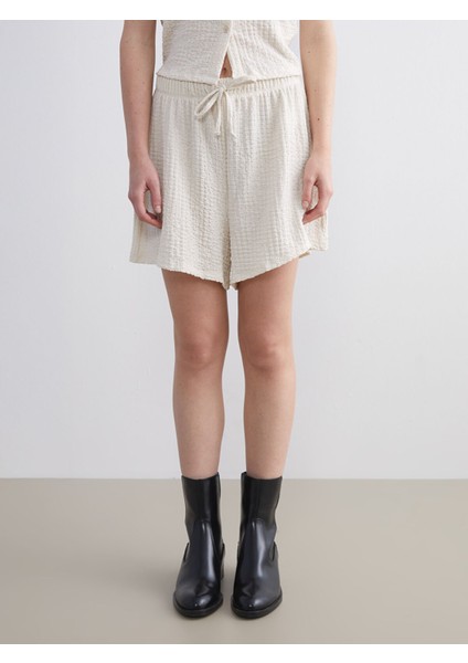 Yeni Sezon Beli Lastikli Dokulu Kadın Şort fiyatları