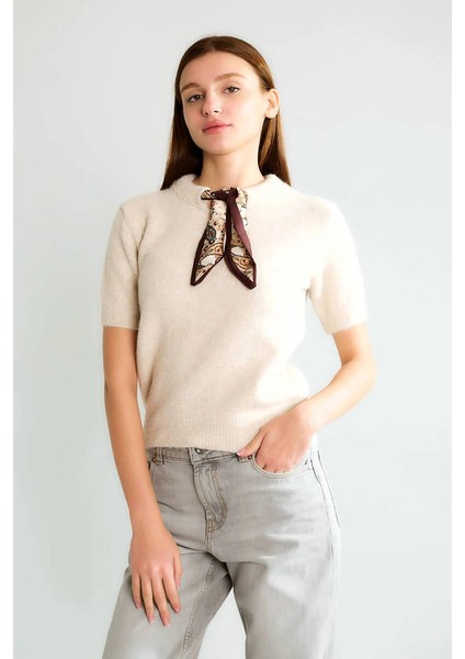 Basic Yarım Boğazlı Kısa Kollu Kaşmir Görünümlü Triko modelleri