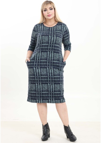 Çift Cepli Desenli Esnek Kışlık Büyük Beden Midi Elbise 37D-2744