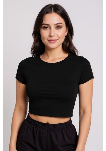 Kadın Siyah Yuvarlak Yaka Yarım Kol Crop Top Bluz – Şık, Rahat ve Kolay Kombinlenebilir fiyatları
