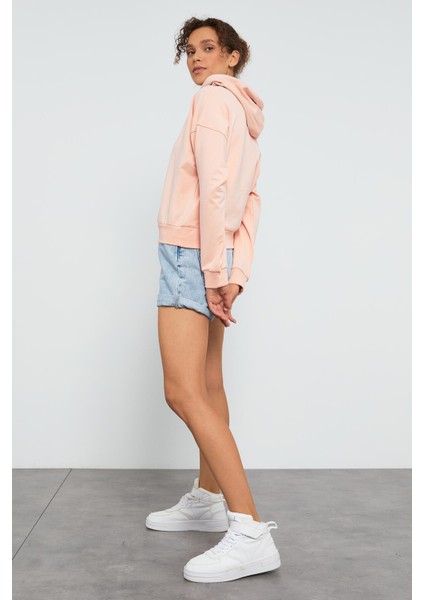 Pembe Uzun Kol Rahat Form Kapüşonlu Kadın Sweatshirt - 97115