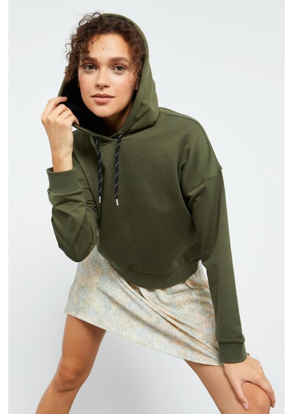 Haki Uzun Kol Rahat Form Kapüşonlu Kadın Sweatshirt - 97115