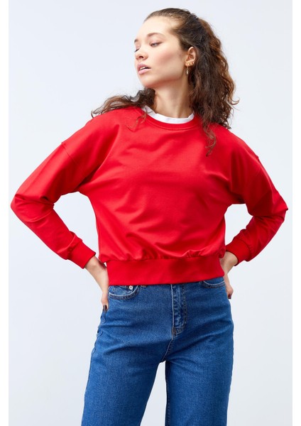 Kırmızı Basic Rahat Form O Yaka Kadın Sweatshirt - 97114