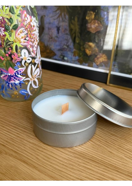 ✨ Ahşap Fitilli Metal Kutuda El Yapımı Soya Mumu