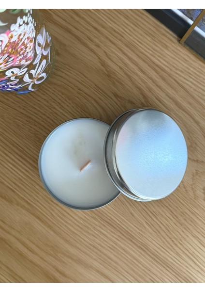 ✨ Ahşap Fitilli Metal Kutuda El Yapımı Soya Mumu indirimleri