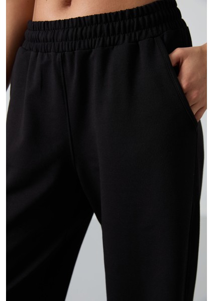 Siyah Yüksek Bel Cepli Rahat Form Geniş Paça Kadın Eşofman Alt - 94567