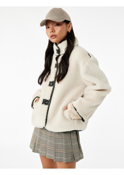 Dik Yaka Kaban Peluş Biye Detaylı Düğmeli Uzun Kollu