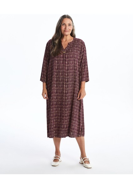 Yeni Sezon Kaçık Yaka Desenli Elbise