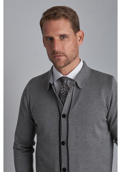 Gri Standart Fit Dar Kalıp Düğmeli Düz Uzun Kollu Triko Hırka fiyatları