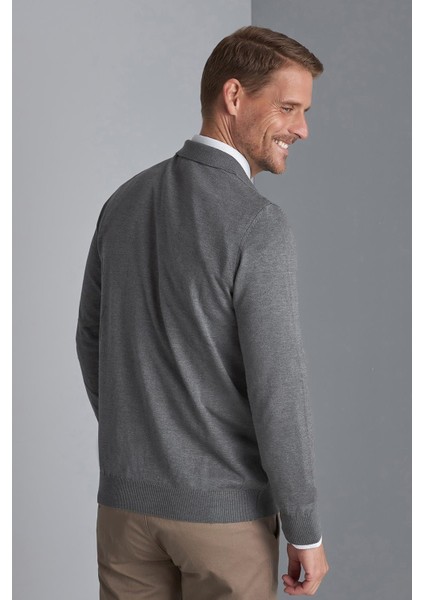 Gri Standart Fit Dar Kalıp Düğmeli Düz Uzun Kollu Triko Hırka modelleri