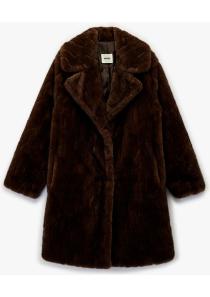 x Melis Ağazat - Suni Kürk Kaban Düğmeli Uzun Kollu Cepli modelleri
