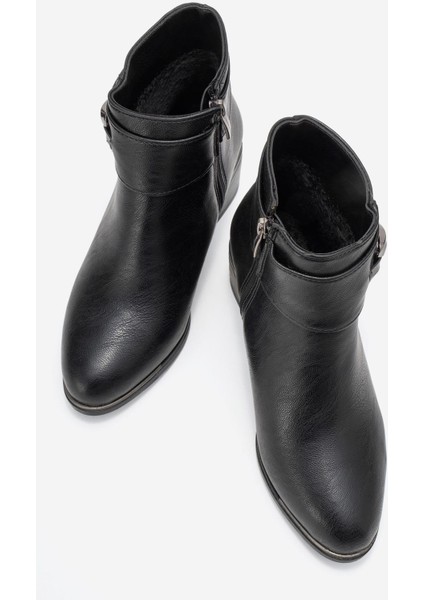 Kadın Çift Üçgen Tokalı Topuklu Bot Siyah Cilt indirimleri