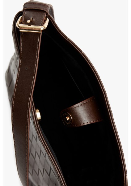 Örgü Desenli Toka Detaylı Suni Deri Omuz Çantası indirimleri