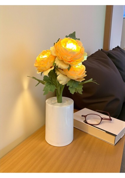 Neşe ve Zenginliğin Parlaklığı Sarı Şakayık Dekoratif Lamba fiyatları