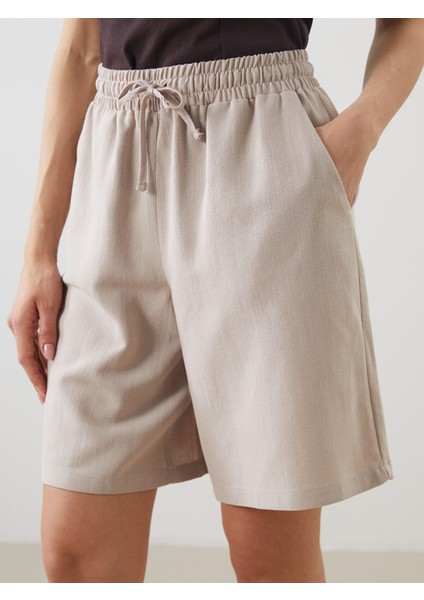 Yeni Sezon Beli Lastikli Keten Karışımlı Kadın Şort modelleri