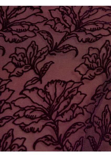 Slim Fit Uzun Kollu Hafif Dik Yaka Transparan Dantelli Tişört