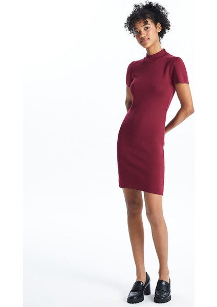 Yeni Sezon Yarım Balıkçı Yaka Dokulu Kadın Triko Elbise