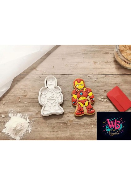 Iron Man Kurabiye Kalıbı ve Şeker Hamuru Şekillendirici