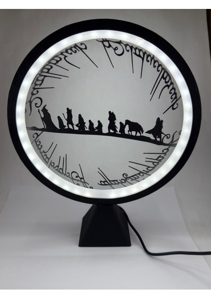 3D Gecelambası ve Aksesuar Kullanımlı Tasarım