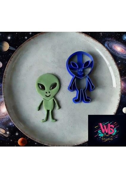 Sevimli Uzaylı Kurabiye Kalıbı ve Şeker Hamuru Şekillendirici