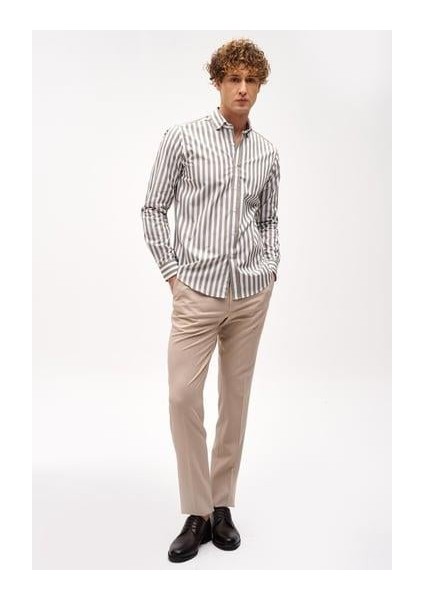 Haki Dynamic Fit Düğmeli Yaka Çizgili Uzun Kollu Cepsiz %100 Pamuk Gömlek fırsatları