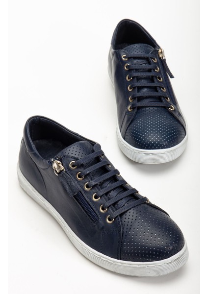 Kadın Lacivert Hakiki Deri Delikli Spor Ayakkabı