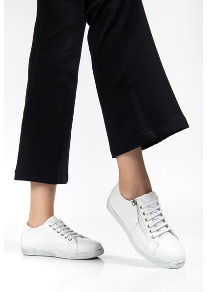 Kadın Beyaz Hakiki Deri Yandan Fermuarlı Bağcıklı Spor Ayakkabı fırsatları