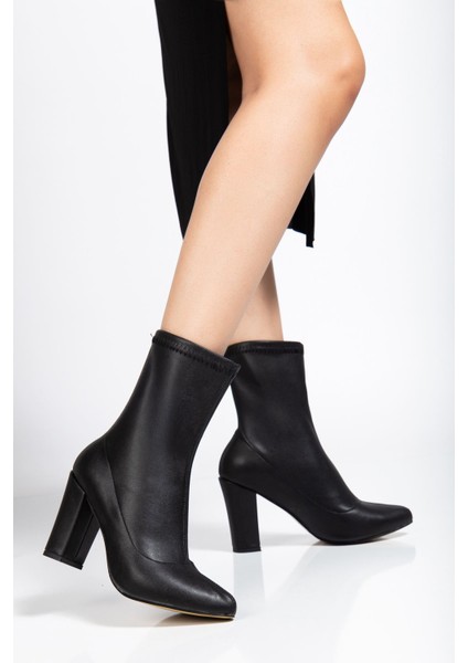 Kadın Siyah Streç Cilt Sivri Burun Kalın Topuklu Bot