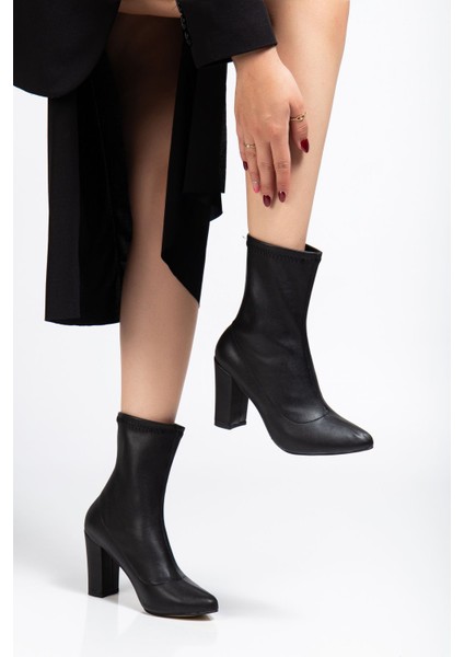 Kadın Siyah Streç Cilt Sivri Burun Kalın Topuklu Bot fırsatları