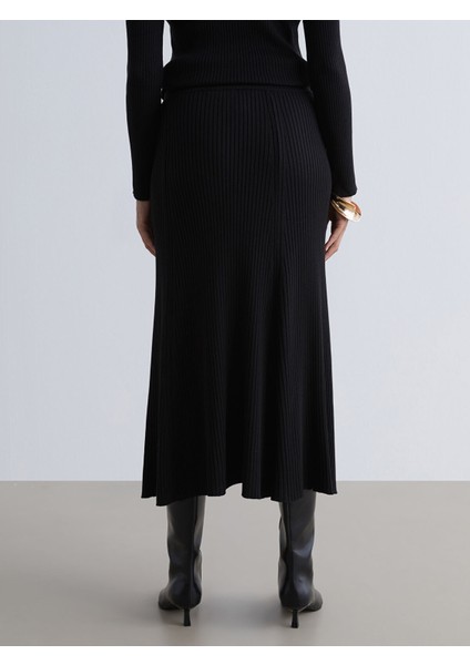 Yeni Sezon Beli Lastikli Kloş Triko Etek fırsatları