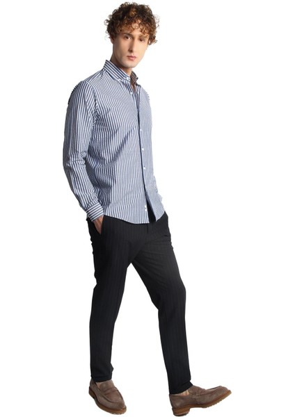 Lacivert Dynamic Fit Düğmeli Yaka Çizgili Uzun Kollu Cepsiz %100 Pamuk Gömlek fırsatları